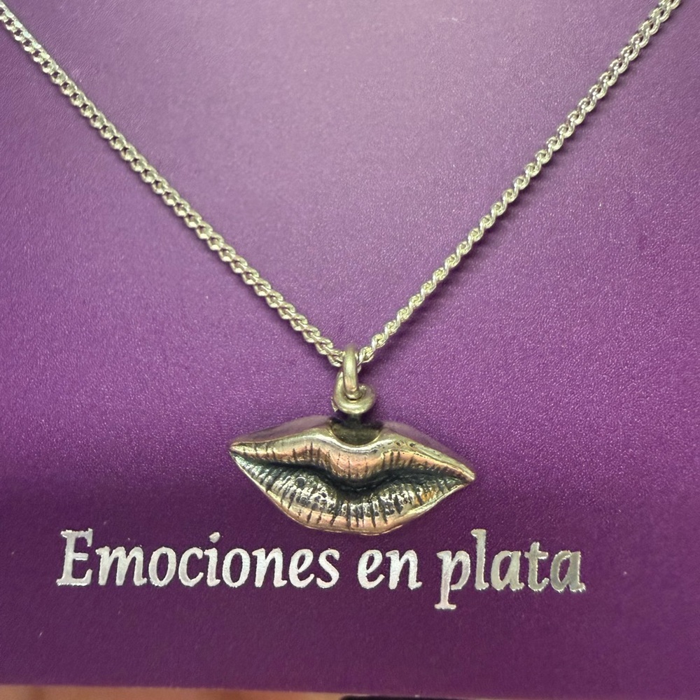 Gabriela Sanchez 925 Sterling Silver Eye & Lip Jewelry Set - Picture 3 of 3